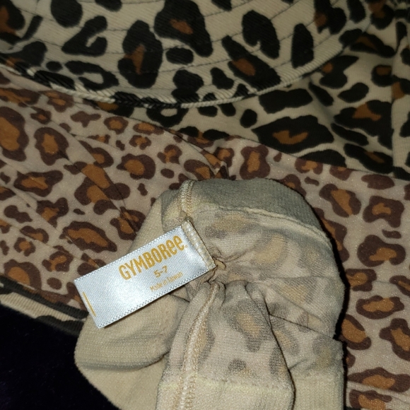 5 PIECE COORDINATING LOT - Picture 8 of 8